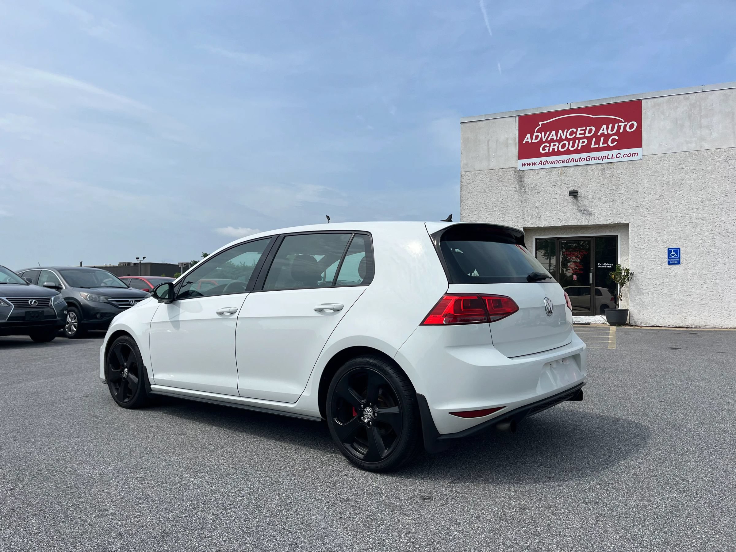 Used 2016 Volkswagen GTI S FWD image 30