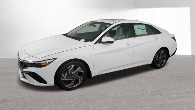 New 2026 Hyundai Elantra Limited image 4