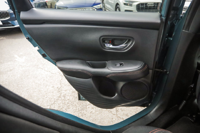 Used 2024 Honda HR-V Sport image 39