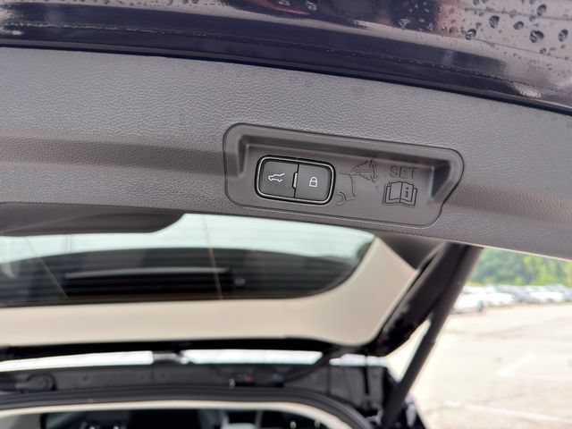 Used 2025 Ford Explorer Active w/ Active Comfort Package AWD/4WD image 45