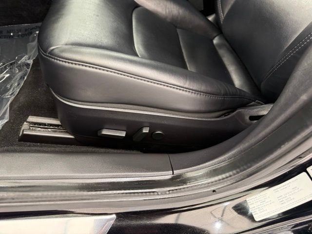 Used 2020 Tesla Model 3 Standard Range Plus RWD image 12