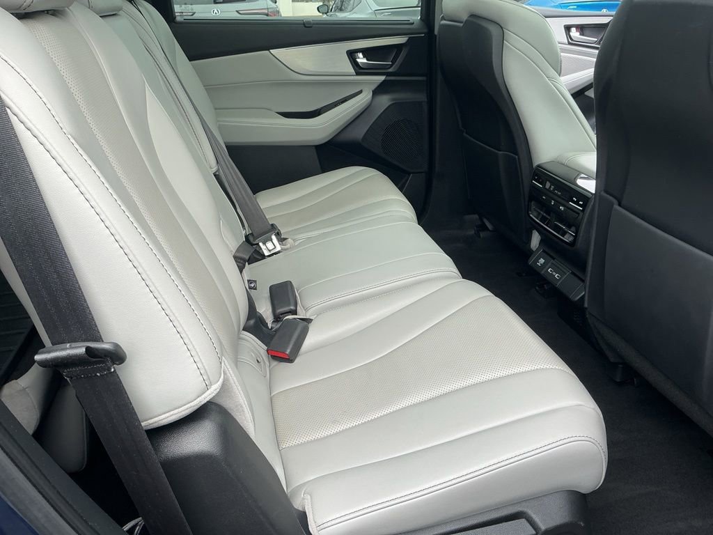 Certified 2023 Acura MDX FWD w/ Technology Package image 21