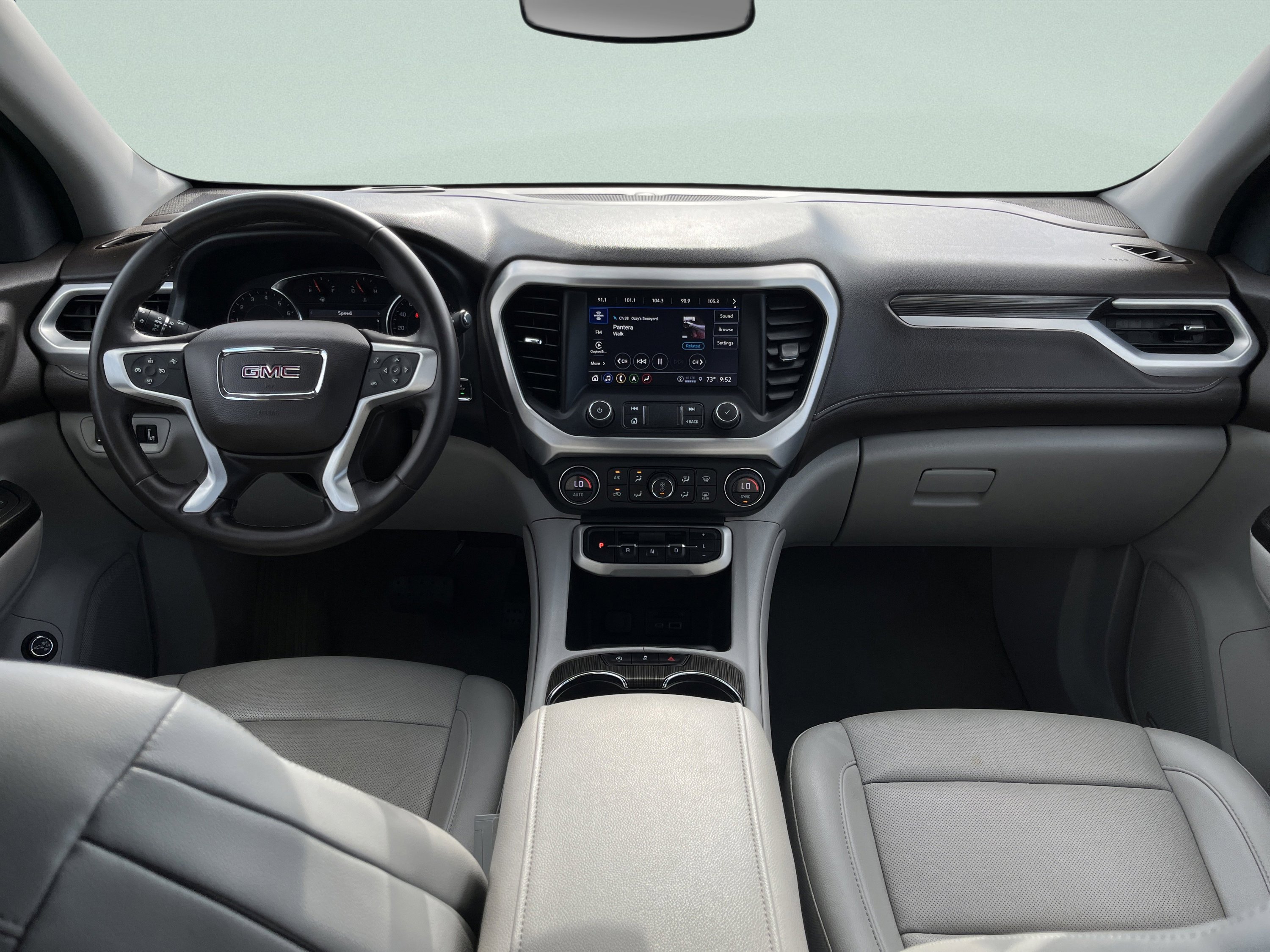 Used 2023 GMC Acadia SLT image 18