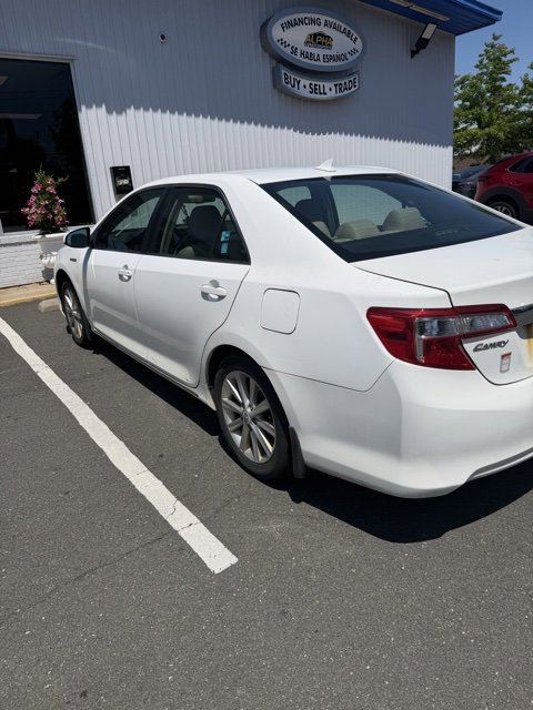 Used 2012 Toyota Camry XLE w/ Leather Pkg FWD image 4