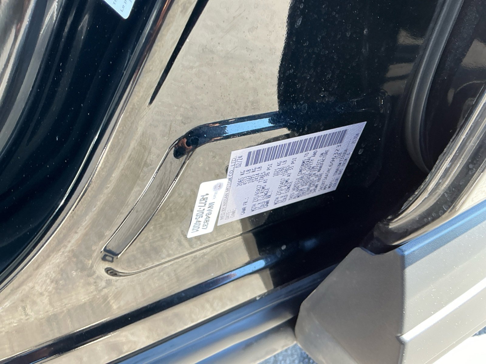 Used 2024 Nissan Rogue S image 27