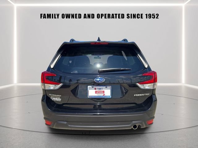 Used 2024 Subaru Forester Limited AWD/4WD image 3