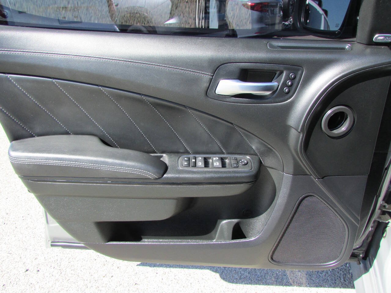 Used 2023 Dodge Charger R/T w/ Plus Group RWD image 15