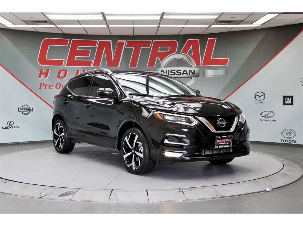 Used 2022 Nissan Rogue Sport SL w/ Premium Package