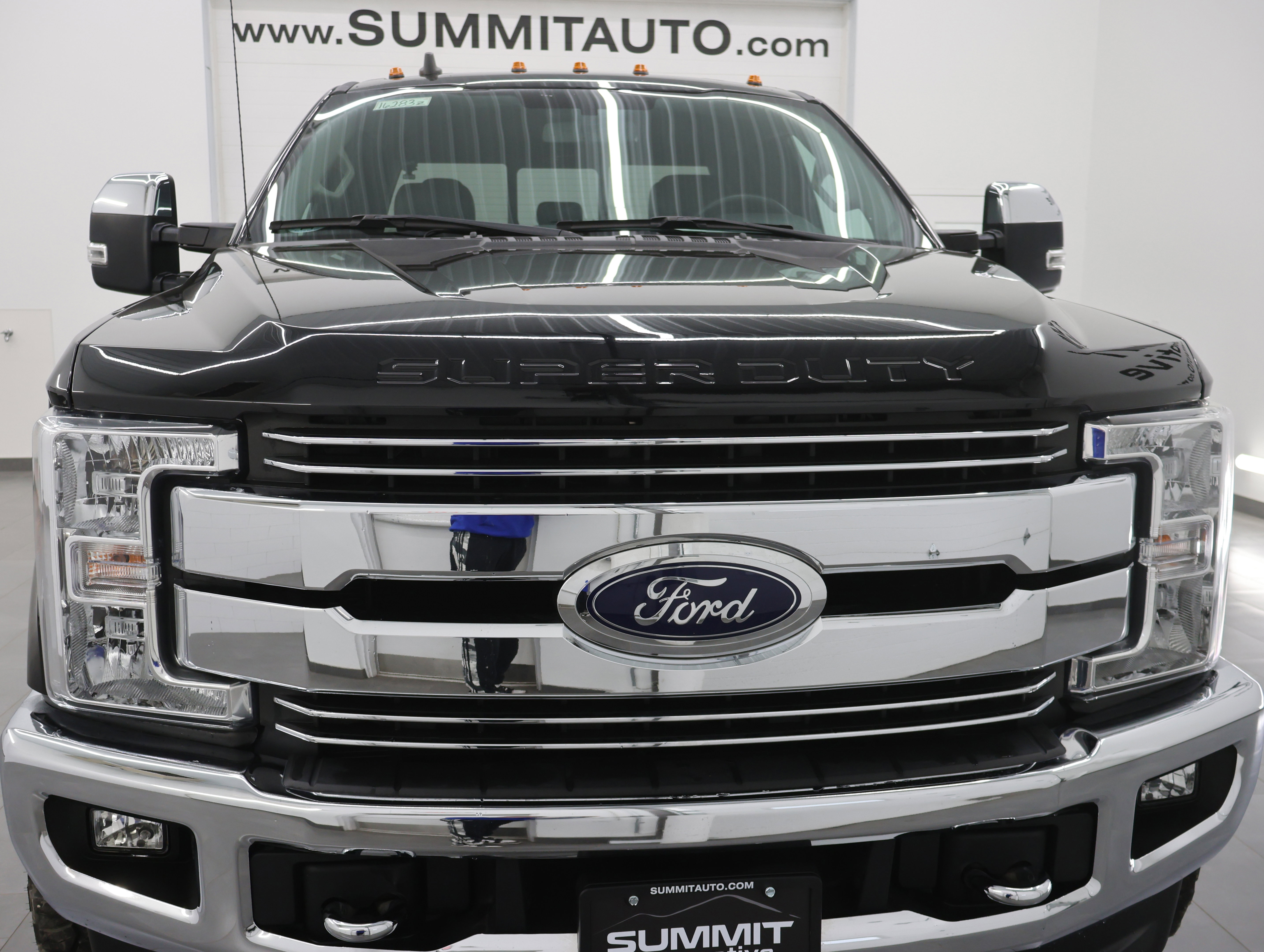 Used 2019 Ford F350 Lariat w/ Chrome Package image 20