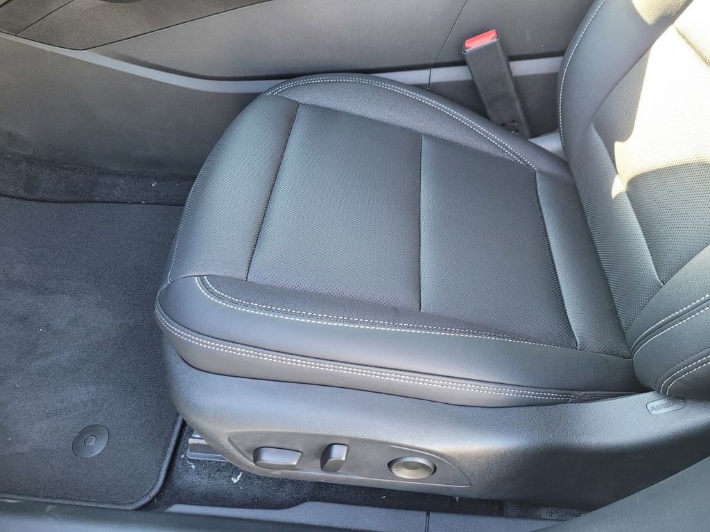 New 2026 Chevrolet Blazer EV LT image 14