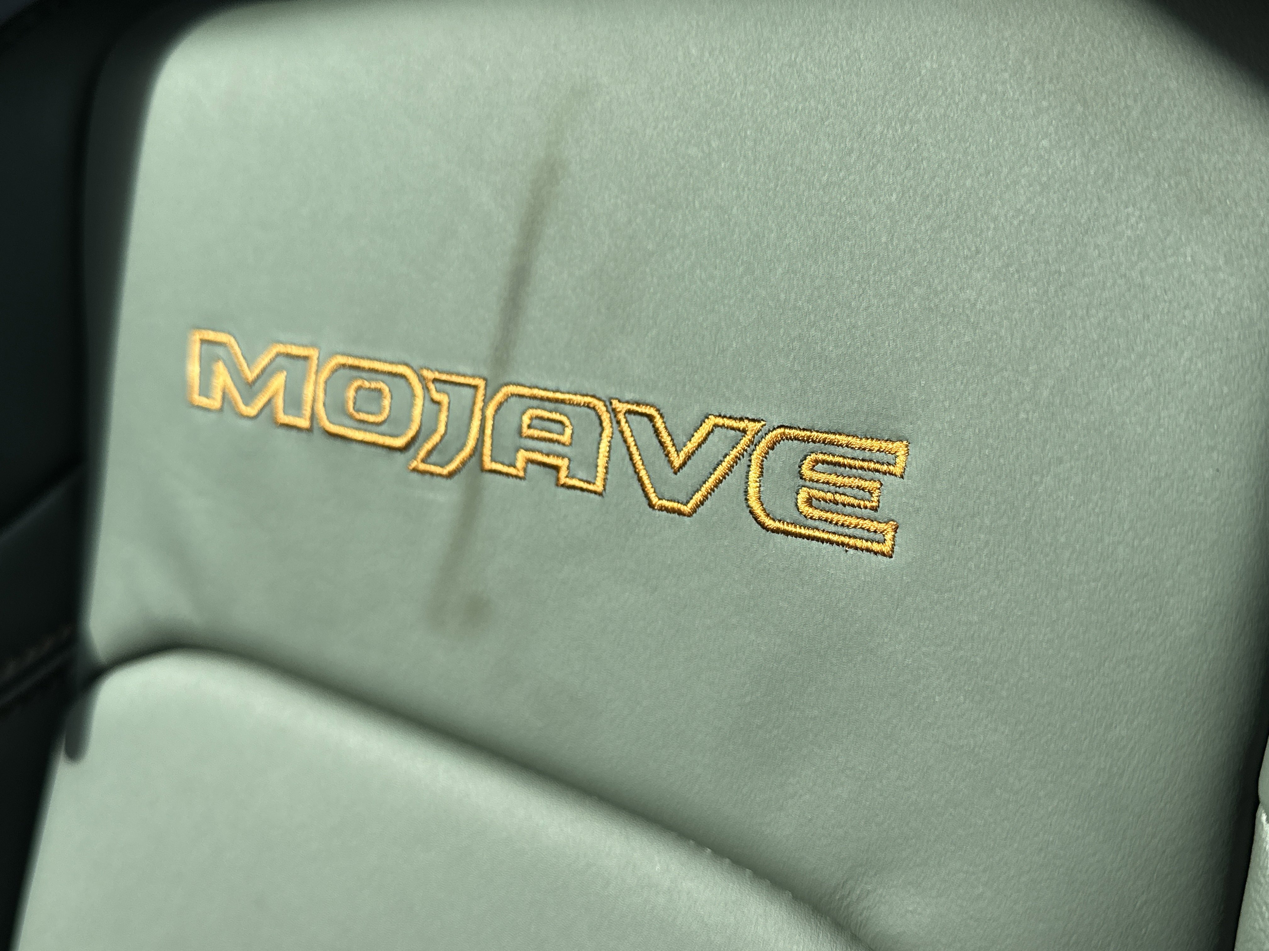 New 2026 Jeep Gladiator Mojave image 4