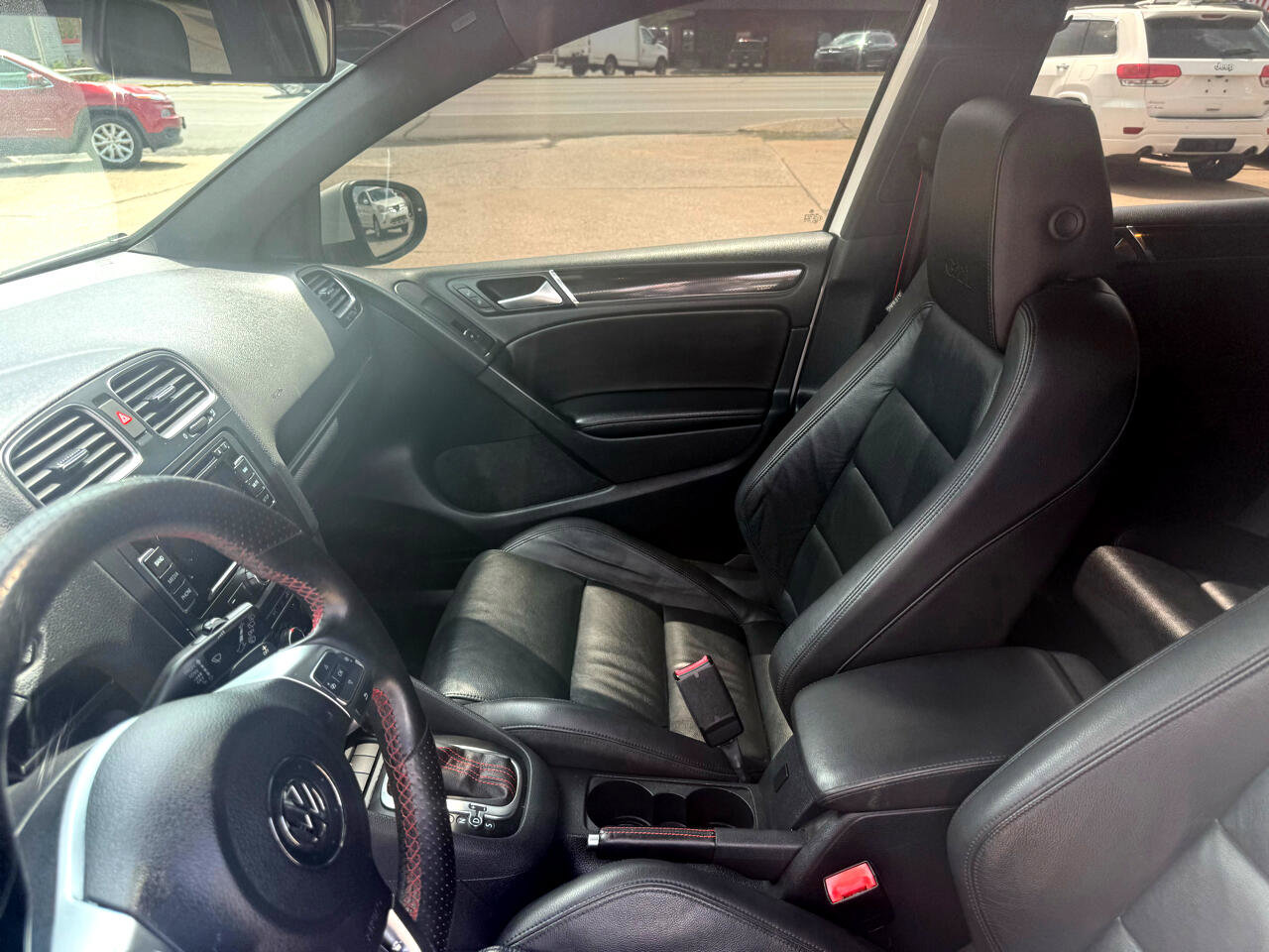 Used 2014 Volkswagen GTI Driver's Edition image 25