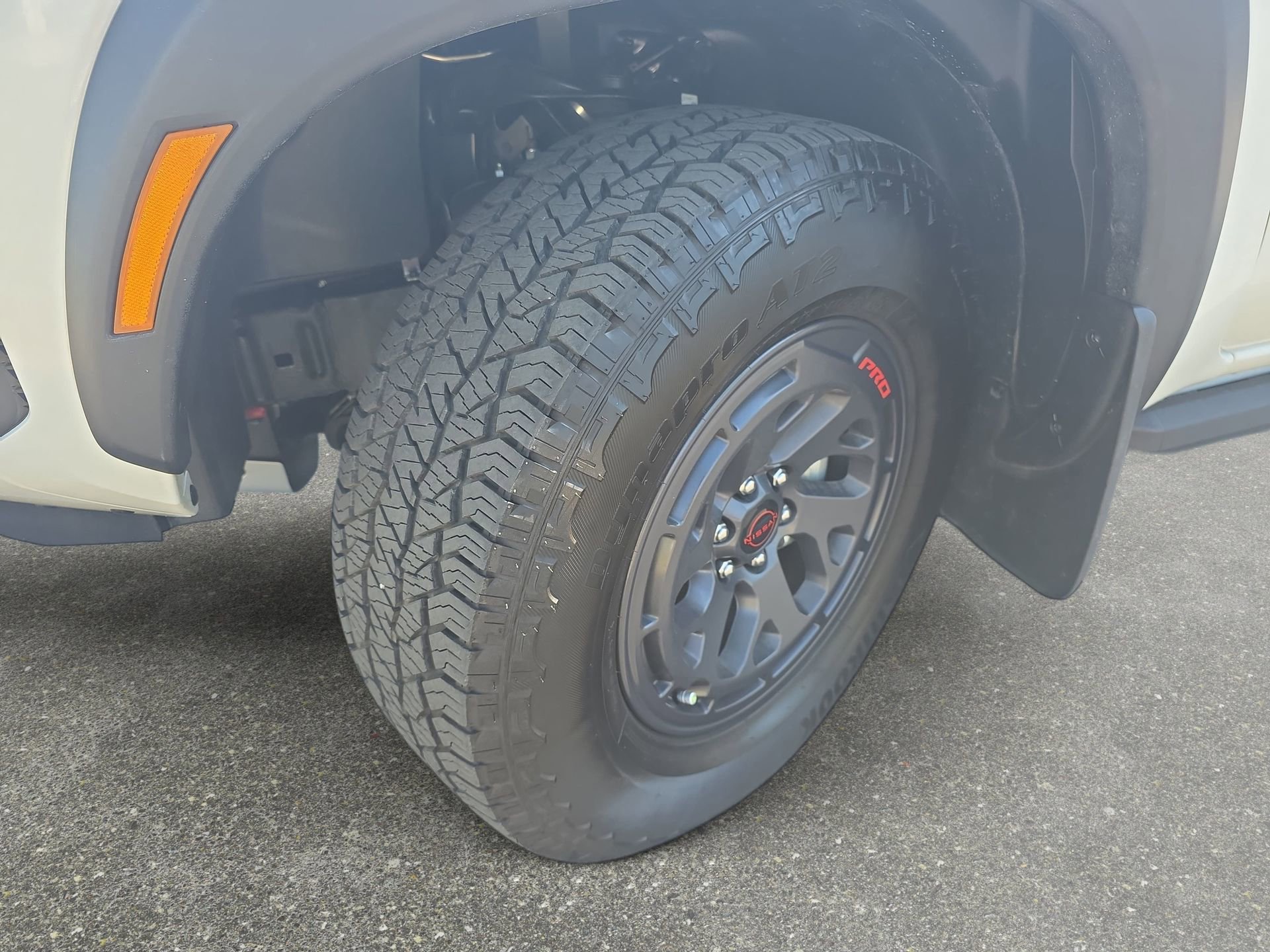 Used 2025 Nissan Frontier PRO-4X AWD/4WD image 30