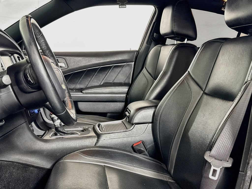 Used 2016 Dodge Charger SXT w/ AWD Plus Group image 9