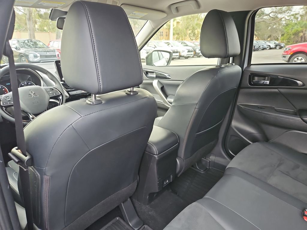 Used 2024 Mitsubishi Eclipse Cross SE image 12