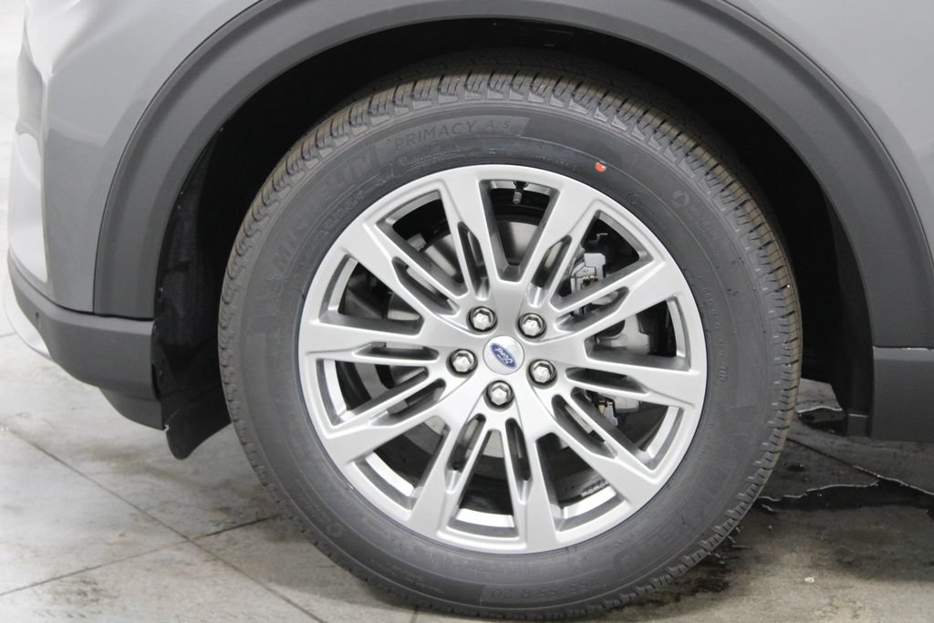 New 2026 Ford Explorer Platinum RWD image 18