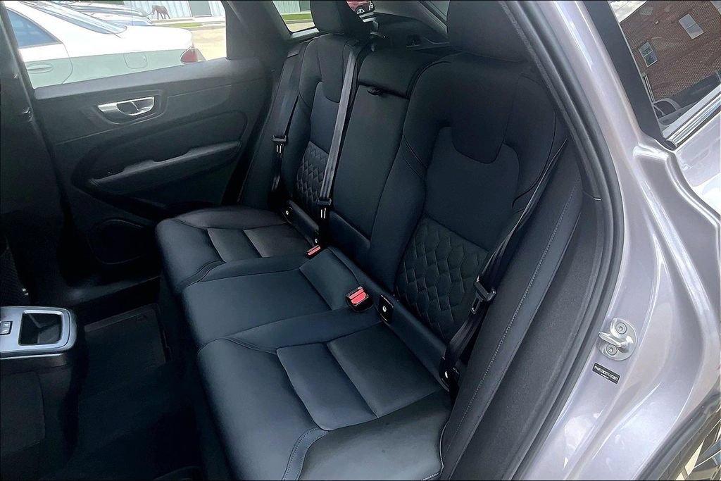 Used 2026 Volvo XC60 B5 Plus AWD/4WD image 35