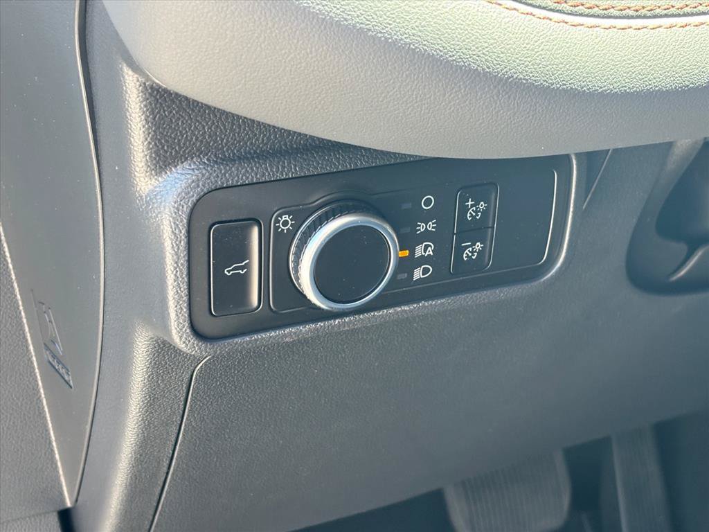 New 2026 Ford Explorer Active RWD image 7