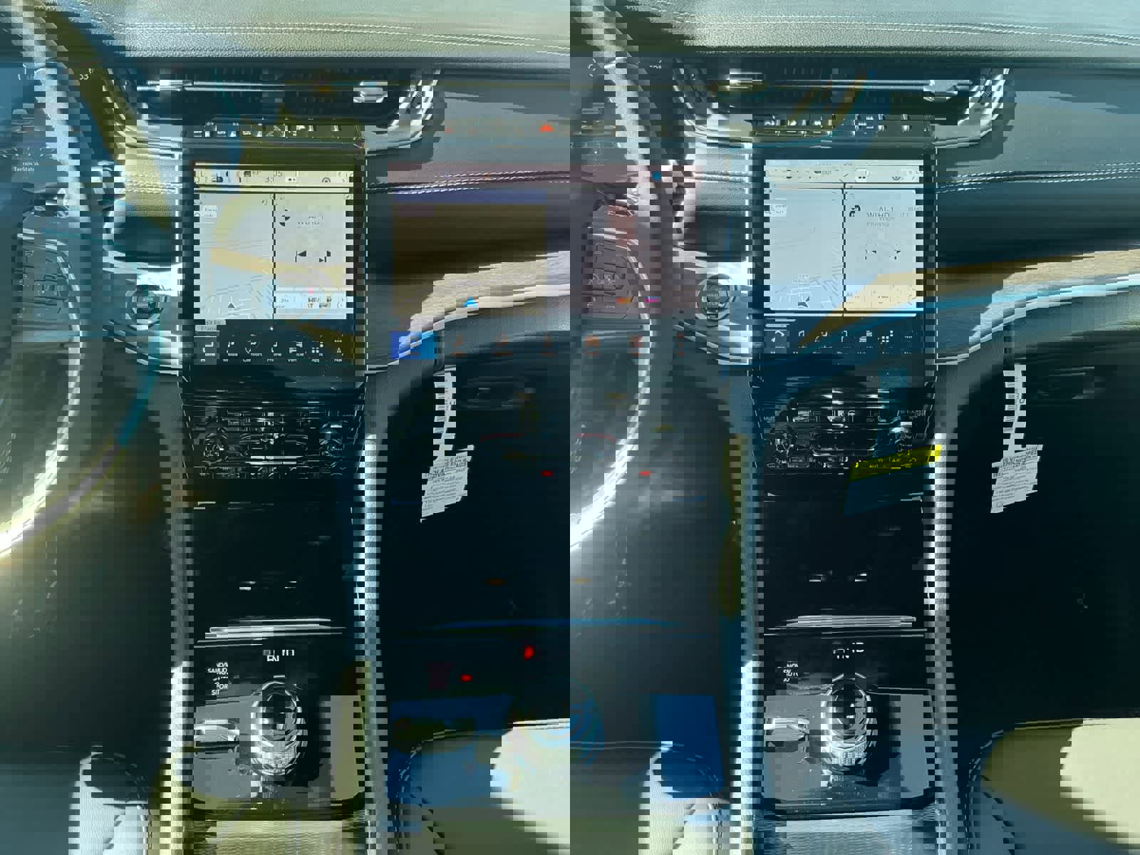 New 2025 Jeep Grand Cherokee Limited w/ Trailer Tow Package image 12