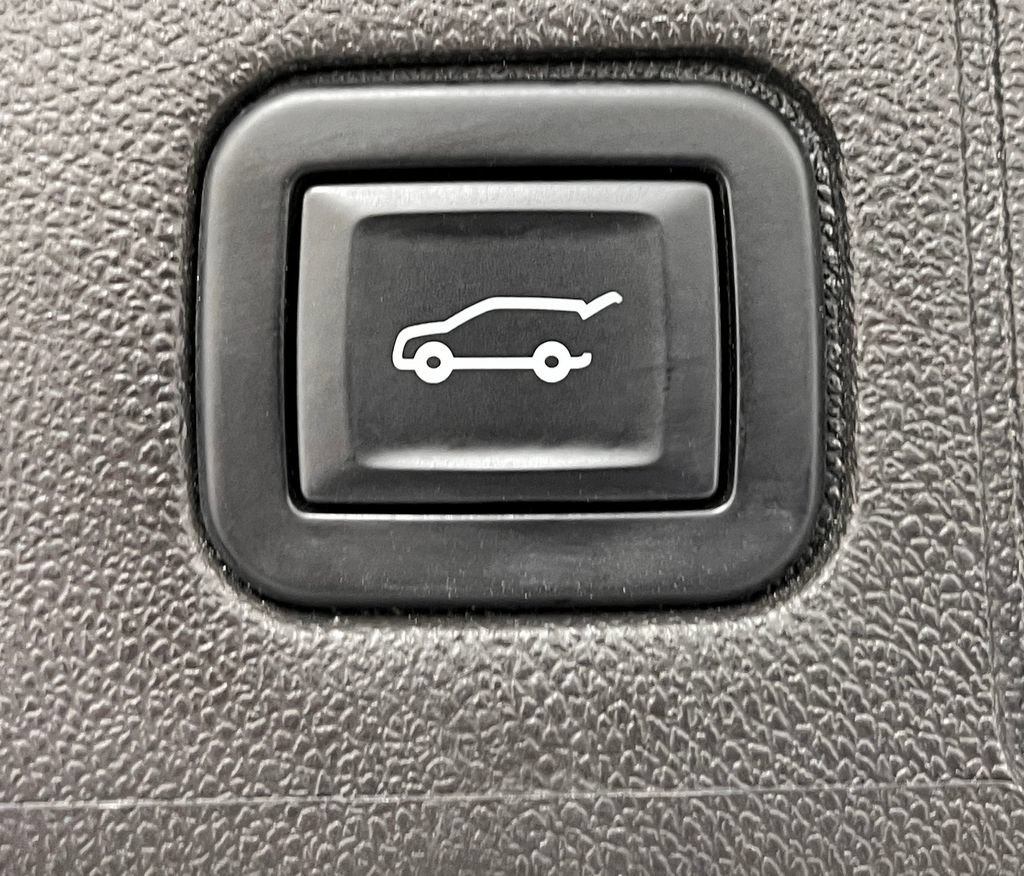 Used 2022 GMC Terrain AT4 AWD/4WD image 41