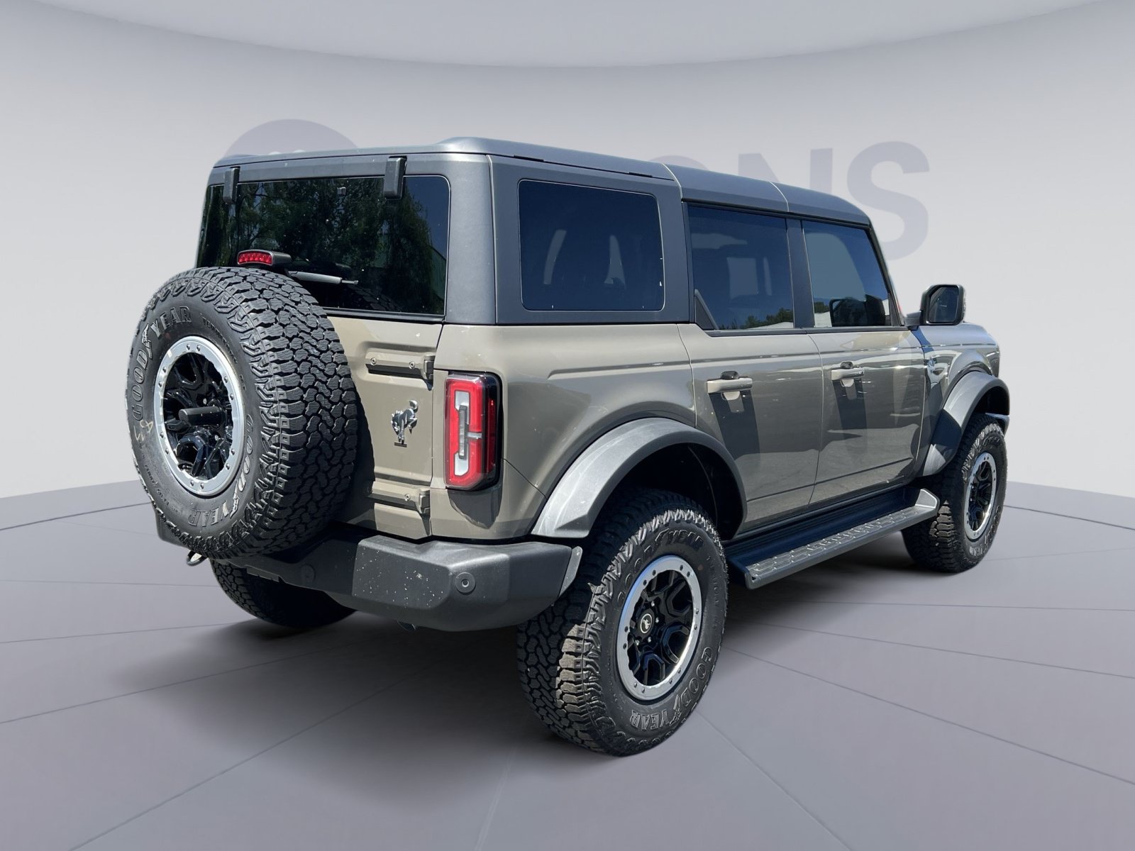New 2025 Ford Bronco Outer Banks w/ Sasquatch Package AWD/4WD image 16