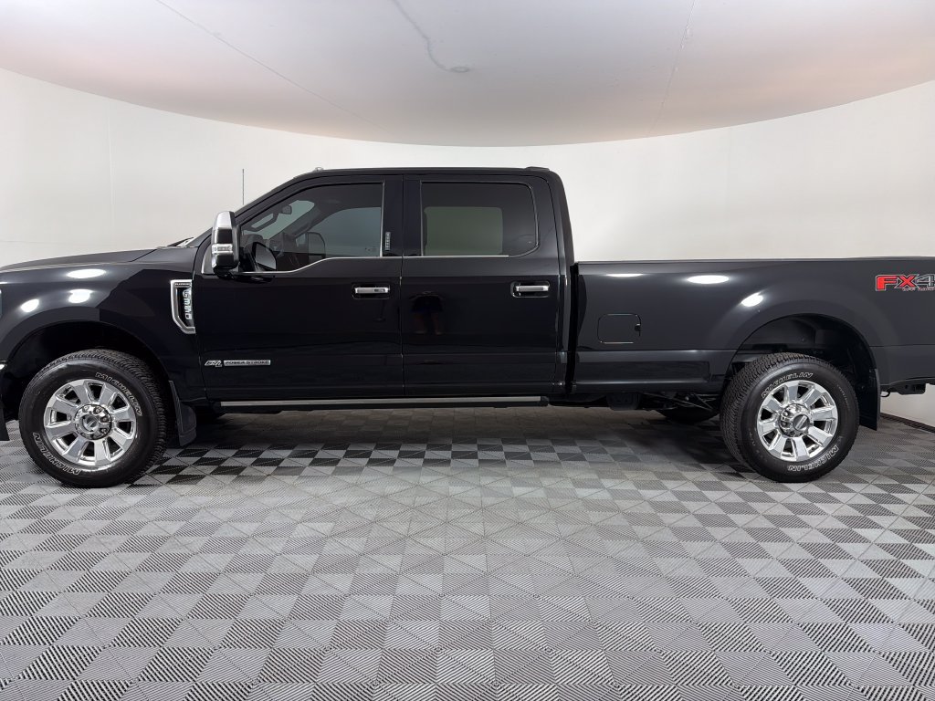 Used 2022 Ford F350 Platinum AWD/4WD image 6