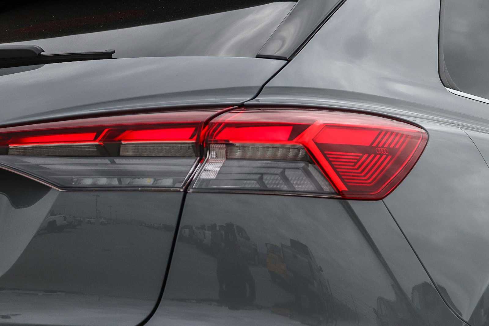 Used 2023 Audi Q4 e-tron Premium Plus w/ Premium Plus RWD image 10