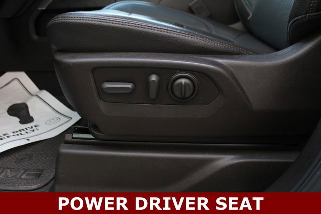 Used 2023 GMC Sierra 2500 Denali w/ Technology Package AWD/4WD image 3