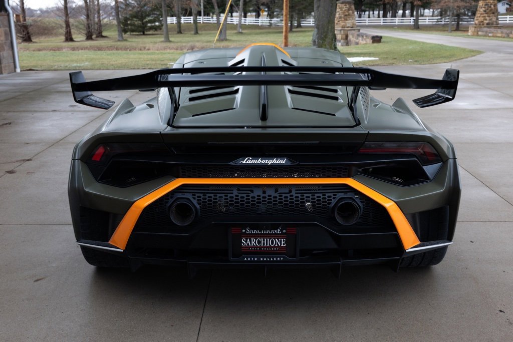 Used 2022 Lamborghini Huracan STO image 17