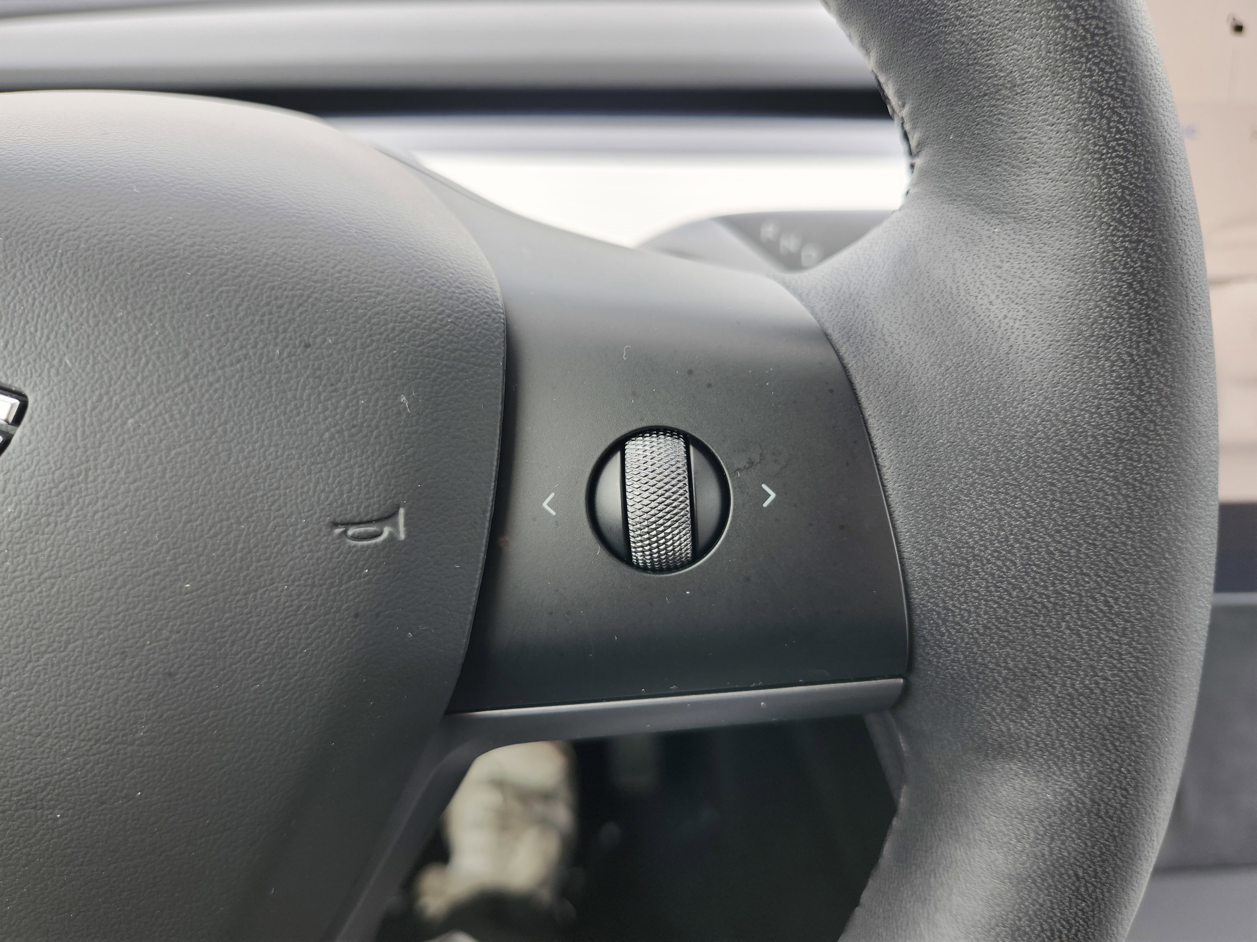 Used 2024 Tesla Model Y Long Range image 35