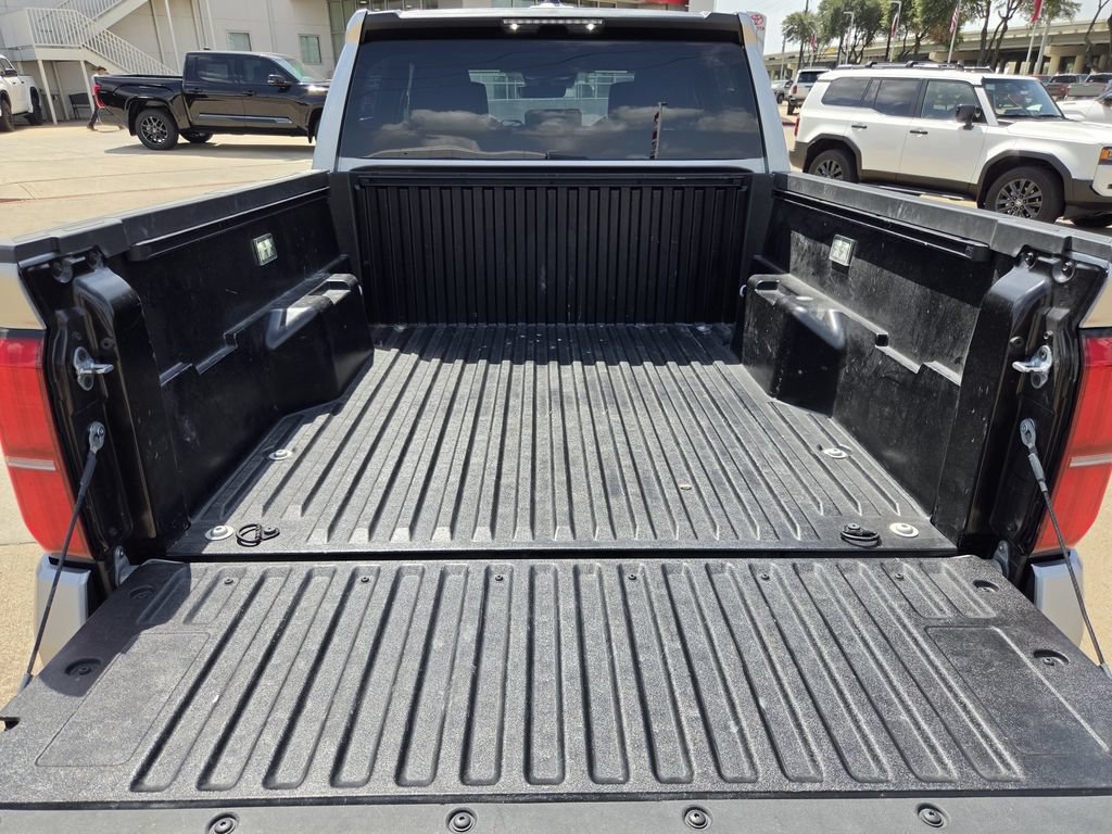 Used 2026 Toyota Tacoma SR5 AWD/4WD image 28