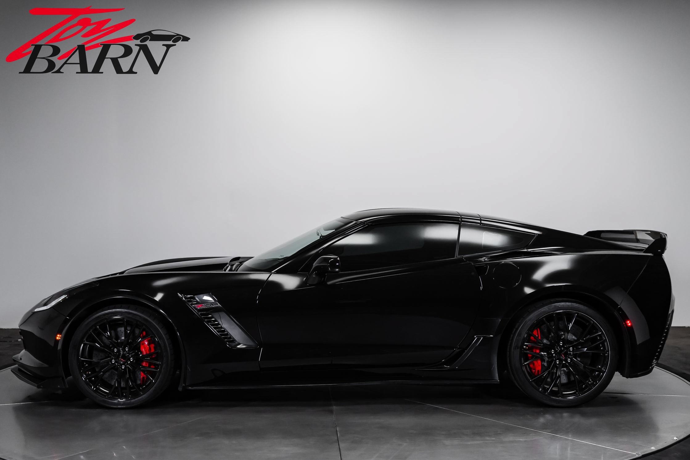 Used 2018 Chevrolet Corvette Z06 RWD image 10