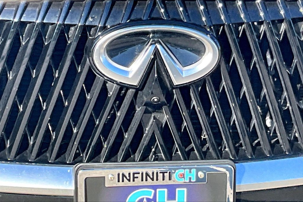 Certified 2027 INFINITI QX60 Luxe w/ Cargo Package AWD/4WD image 12