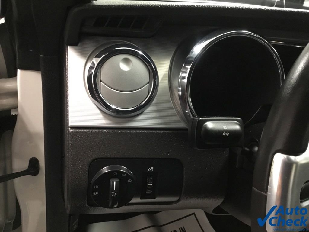 Used 2005 Ford Mustang GT Premium image 20