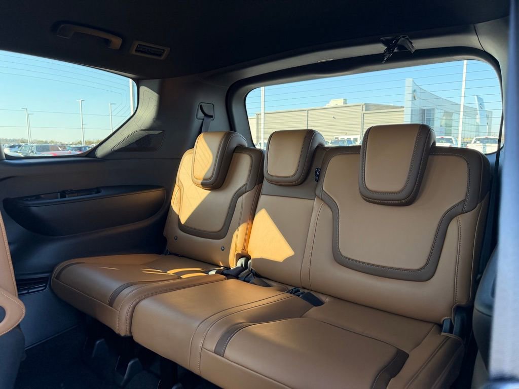 New 2026 Nissan Armada SL w/ Captain's Chari Seat Package image 17