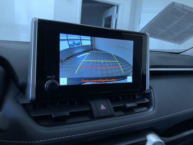 Certified 2025 Toyota RAV4 LE AWD/4WD image 27
