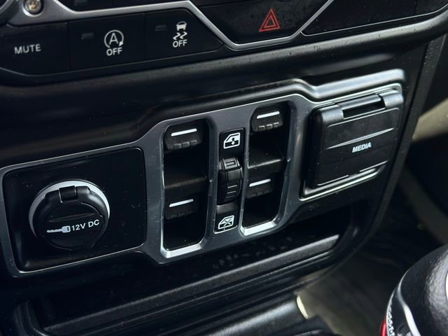 Used 2022 Jeep Wrangler Unlimited Sport image 12