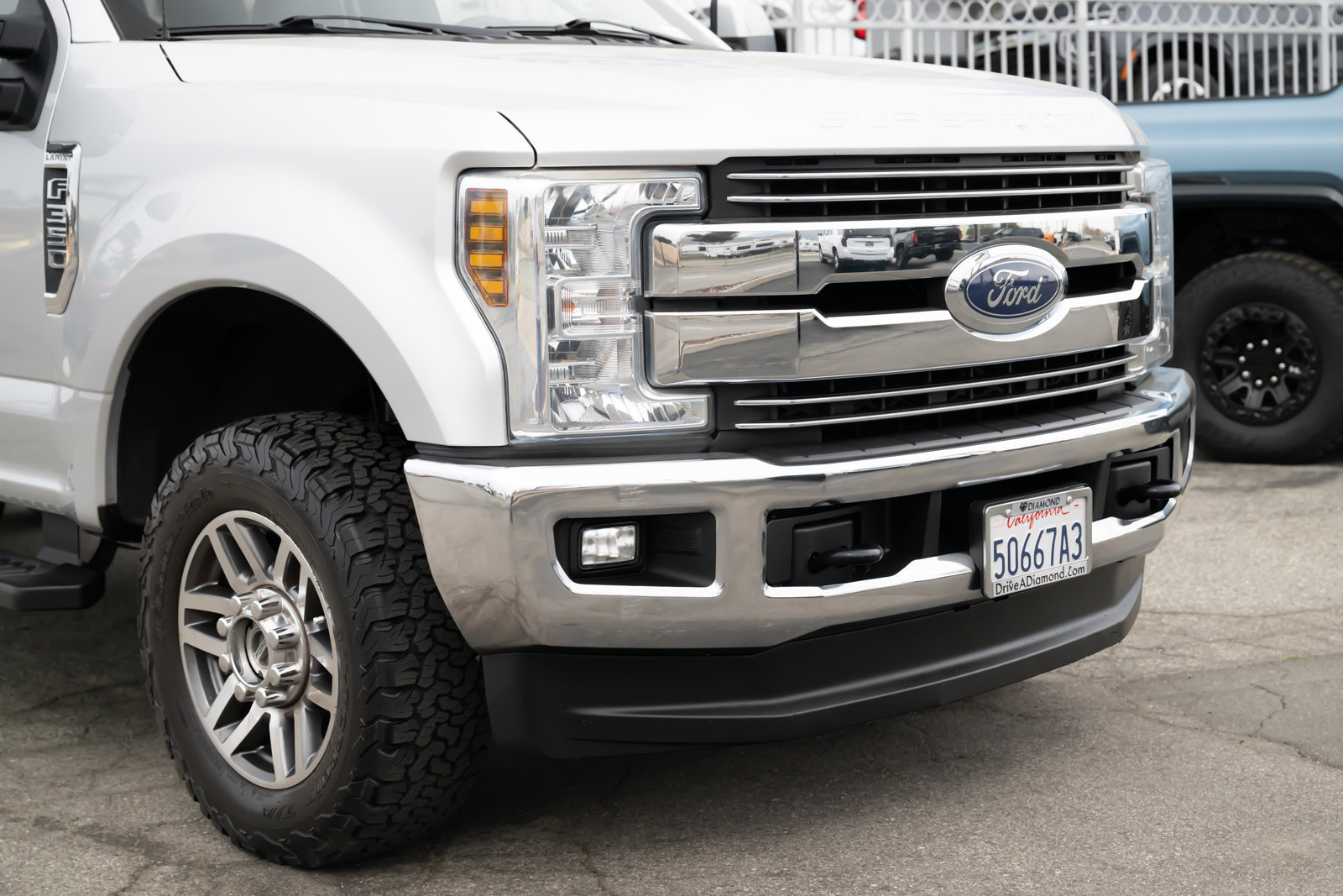 Used 2019 Ford F350 Lariat image 10