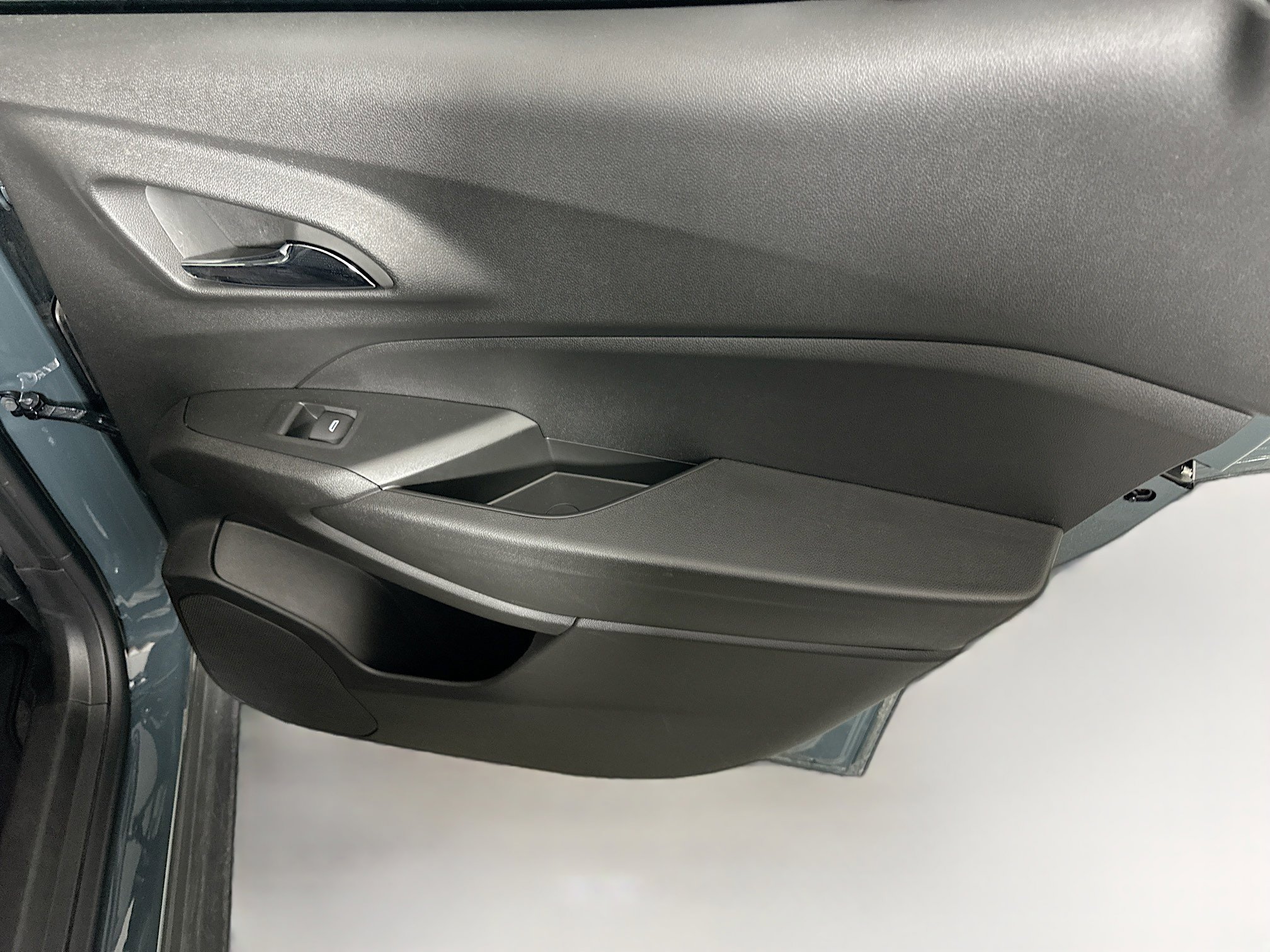 Used 2025 Chevrolet Trax LT image 28