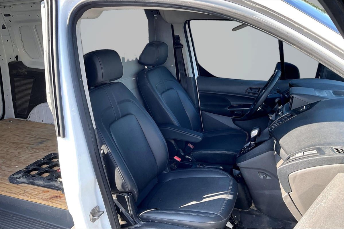 Used 2022 Ford Transit Connect XL FWD image 5
