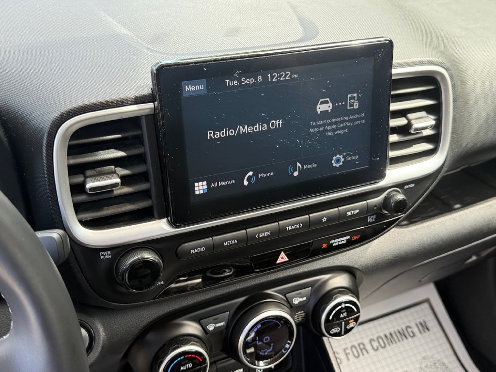 Certified 2026 Hyundai Venue SEL FWD image 21