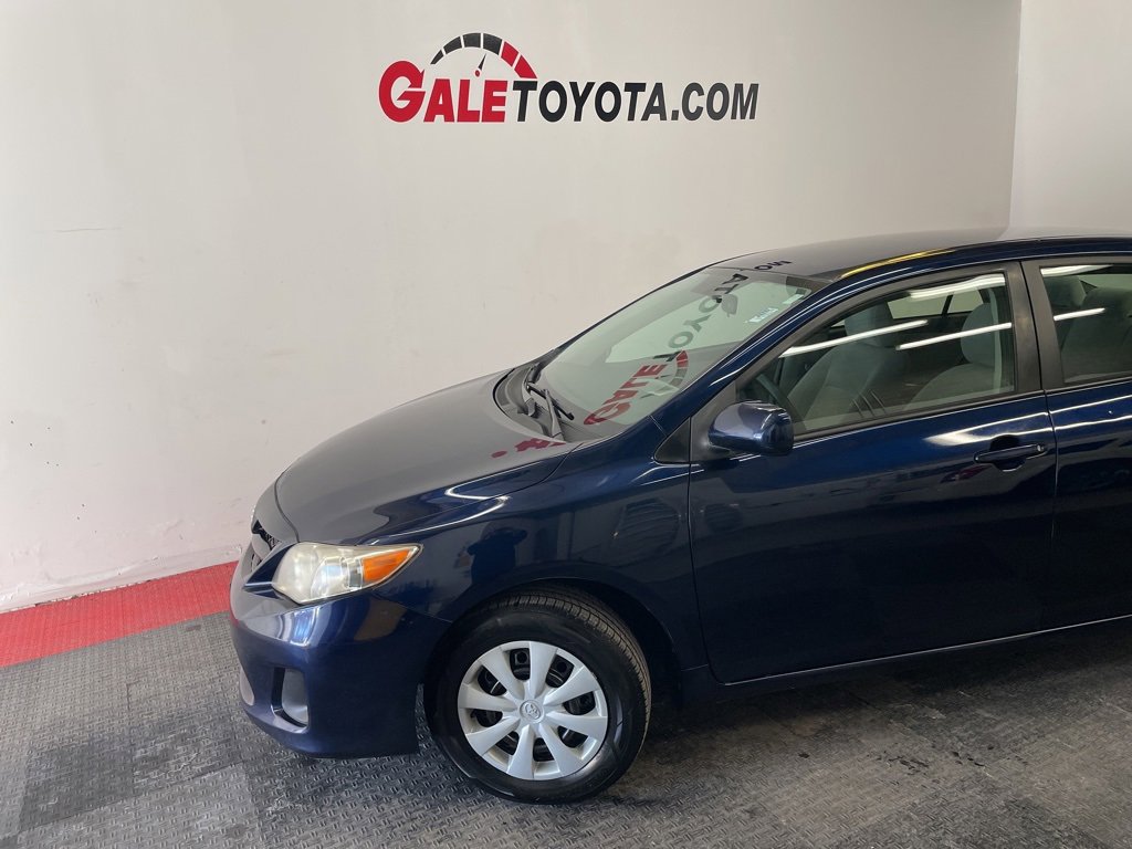 Used 2011 Toyota Corolla LE image 3