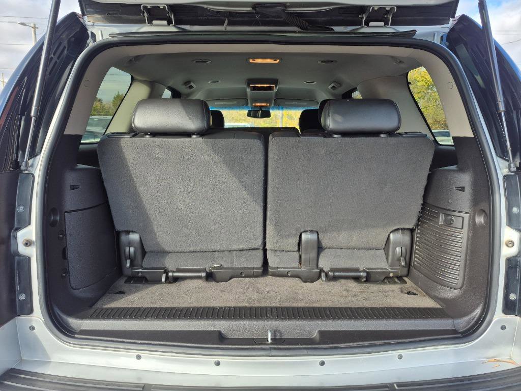 Used 2010 GMC Yukon SLE w/ Convenience Package image 19