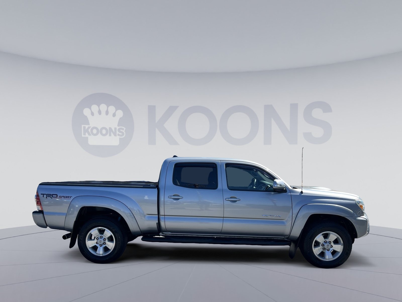 Used 2015 Toyota Tacoma 4x4 Double Cab w/ TRD Sport Package image 8