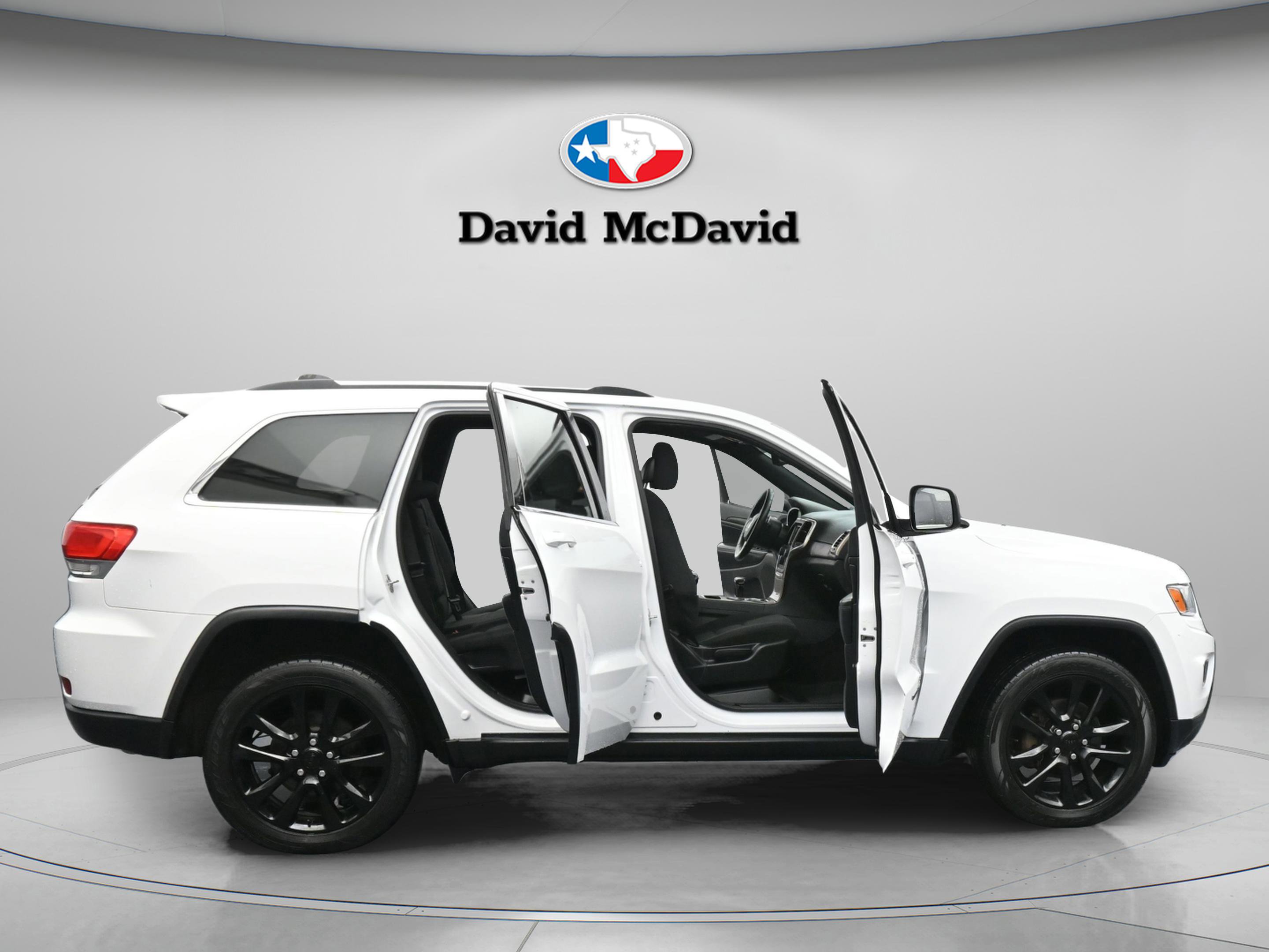 Used 2015 Jeep Grand Cherokee Laredo w/ Quick Order Package 23E AWD/4WD image 39
