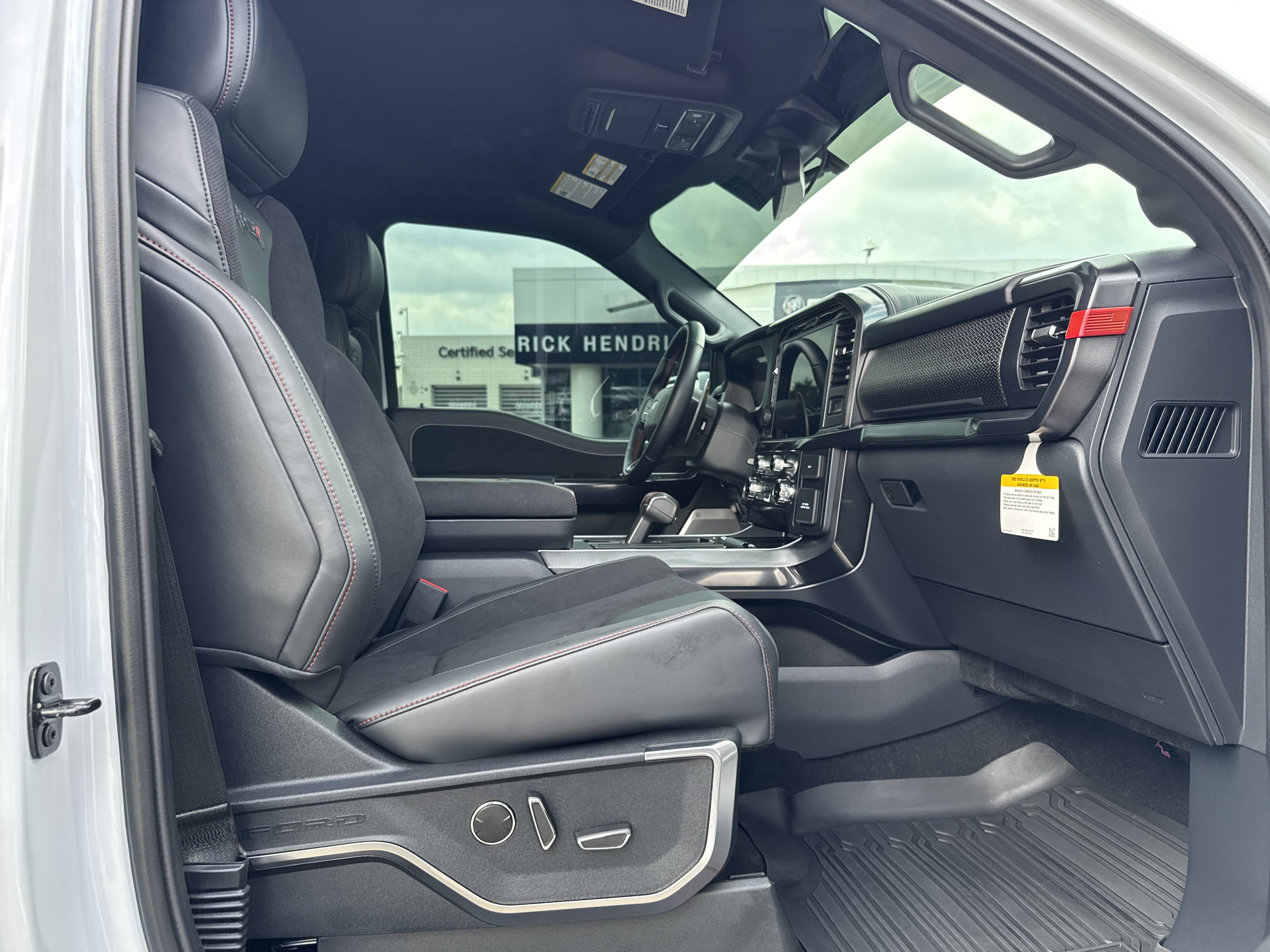 Used 2025 Ford F150 Raptor w/ Equipment Group 803A Raptor R AWD/4WD image 31