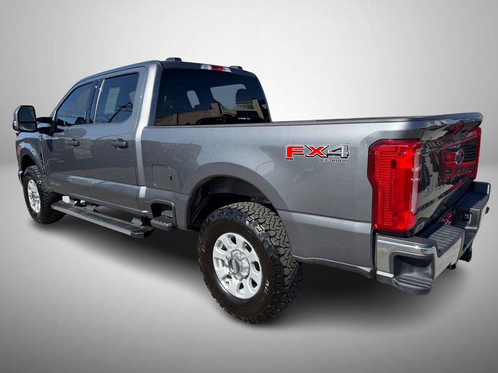 Used 2024 Ford F250 XLT w/ FX4 Off-Road Package AWD/4WD image 4