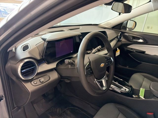 New 2026 Chevrolet Trax LT w/ Driver Confidence Package FWD image 14