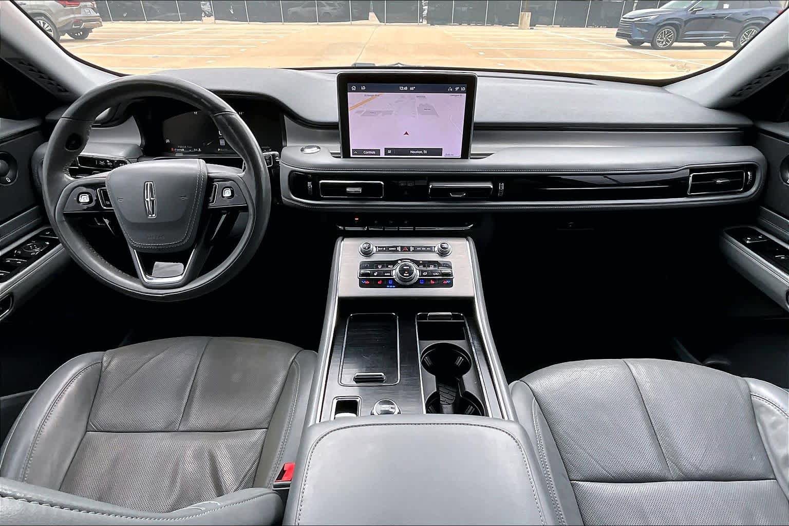 Used 2020 Lincoln Aviator Reserve w/ Equipment Group 201A RWD image 15