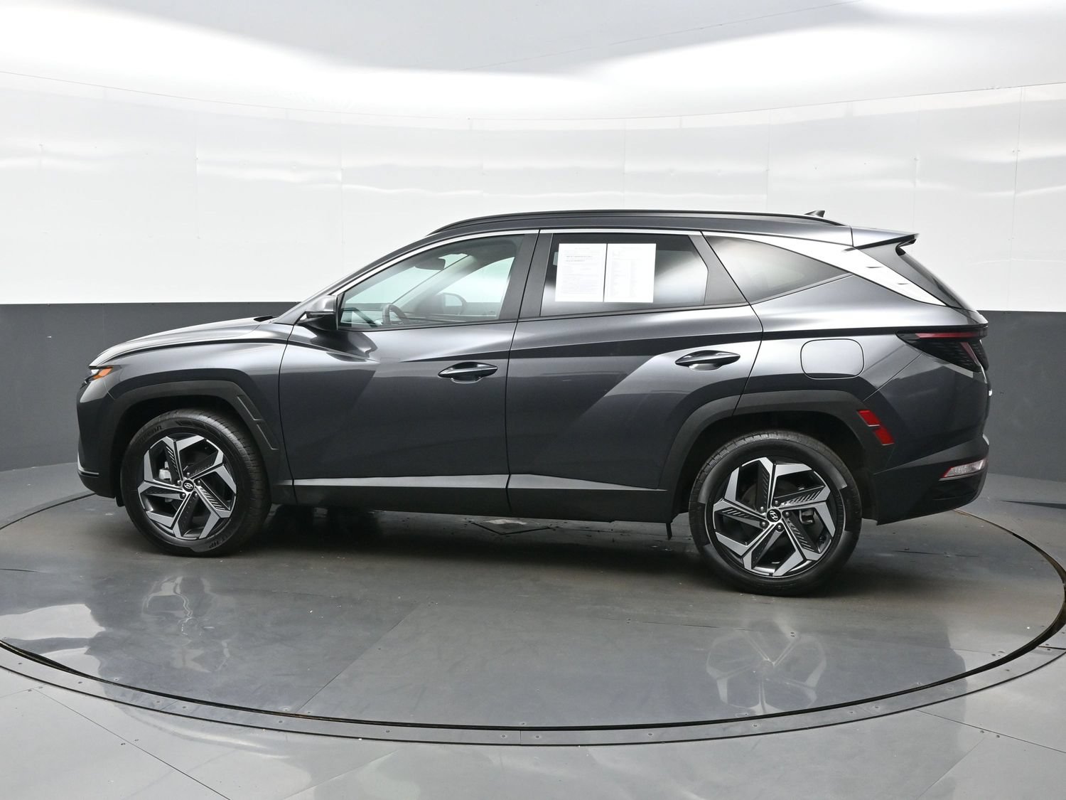 Certified 2024 Hyundai Tucson SEL w/ Convenience Package AWD/4WD image 3